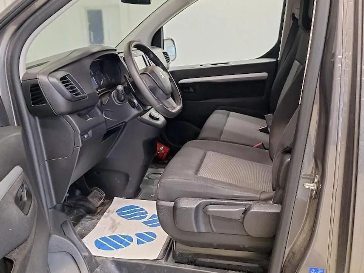 2.0 BlueHDI 145 AUTOMAAT DUBBEL CABINE DC