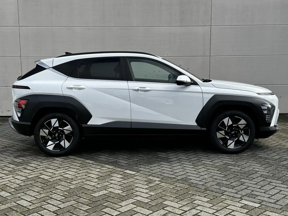 1.6 GDI HEV Comfort Smart ** Nieuw uit voorraad leverbaar **