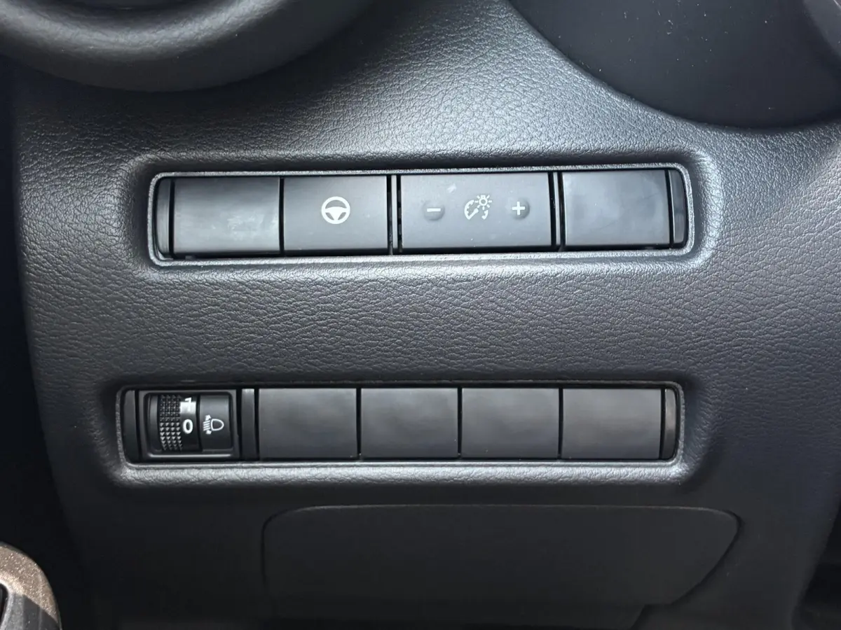 1.6 Hybrid Tekna / Sound Pack / All-Season banden / Achteruitrijcamera / Apple Carplay/Android Auto / Bluetooth / Adaptieve Cruise Control /