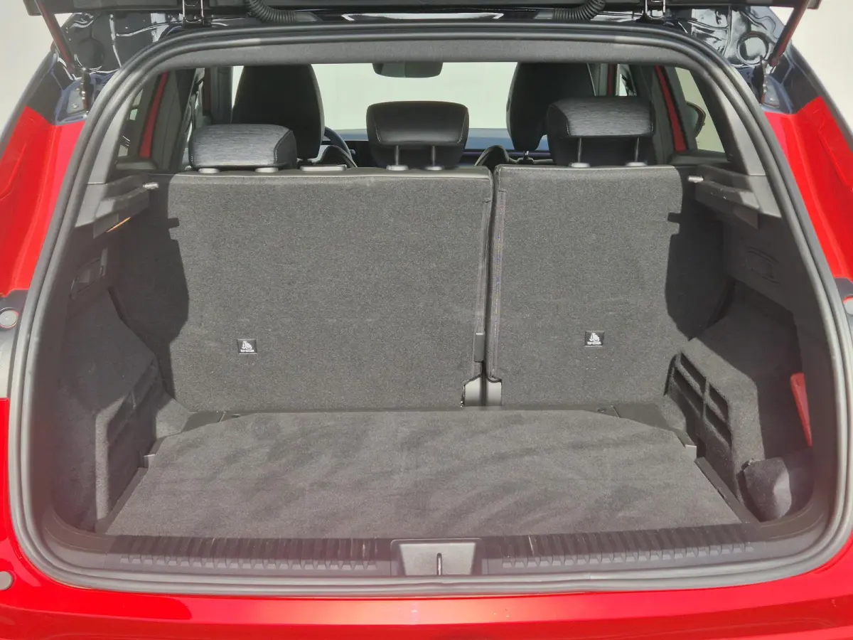 1.2 E-Tech full hybrid 200 techno / Fabrieksgarantie tot 02-2028 / Trekgewicht 1500 kg / Panoramadak / Rondomzicht camera / Apple Carplay Android Auto / Draadloze telefoon lader / Keyless En
