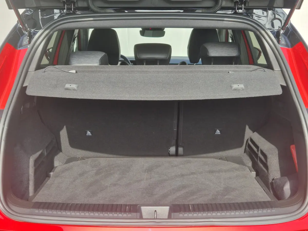 1.2 E-Tech full hybrid 200 techno / Fabrieksgarantie tot 02-2028 / Trekgewicht 1500 kg / Panoramadak / Rondomzicht camera / Apple Carplay Android Auto / Draadloze telefoon lader / Keyless En