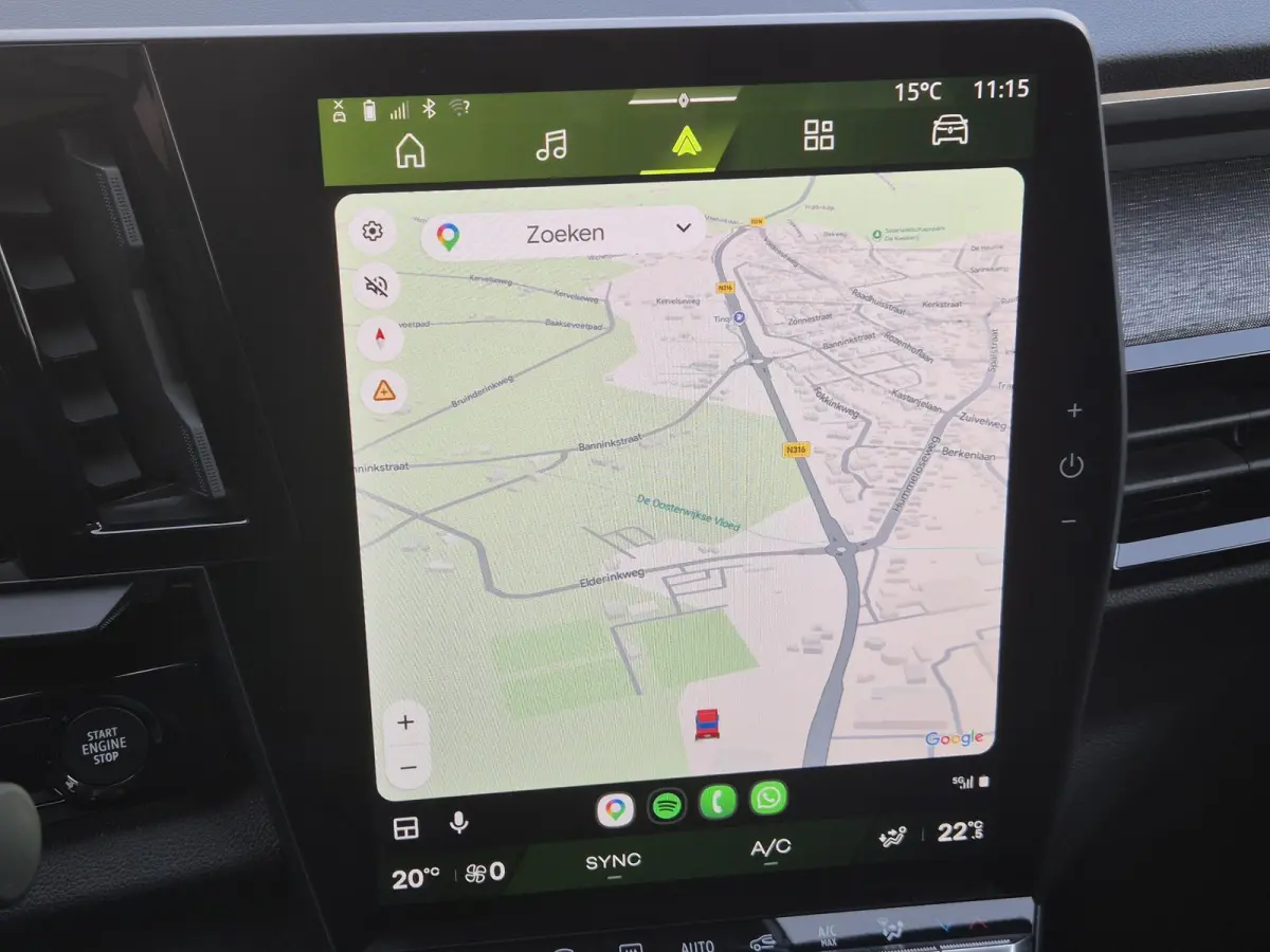 1.2 E-Tech full hybrid 200 techno / Fabrieksgarantie tot 02-2028 / Trekgewicht 1500 kg / Panoramadak / Rondomzicht camera / Apple Carplay Android Auto / Draadloze telefoon lader / Keyless En