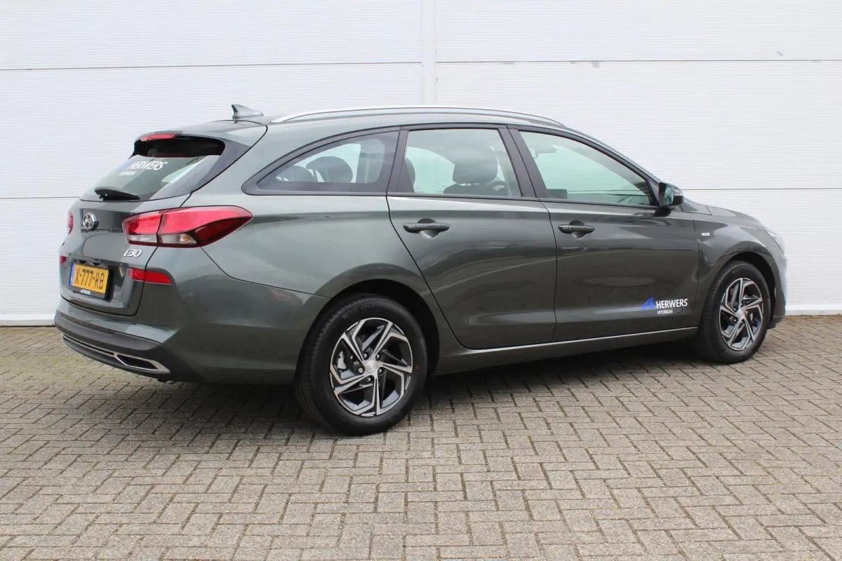 1.0 T-GDi MHEV Comfort Smart / Navigatie + Apple Carplay/Android Auto / Climate Control / Achteruitrijcamera / Cruise Control / Keyless Entry & Start /