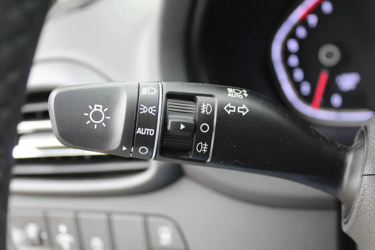 1.0 T-GDi MHEV Comfort Smart / Navigatie + Apple Carplay/Android Auto / Climate Control / Achteruitrijcamera / Cruise Control / Keyless Entry & Start /