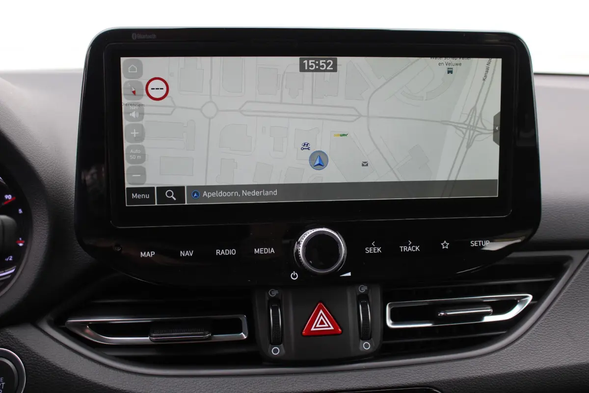 1.0 T-GDi MHEV Comfort Smart / Navigatie + Apple Carplay/Android Auto / Climate Control / Achteruitrijcamera / Cruise Control / Keyless Entry & Start /