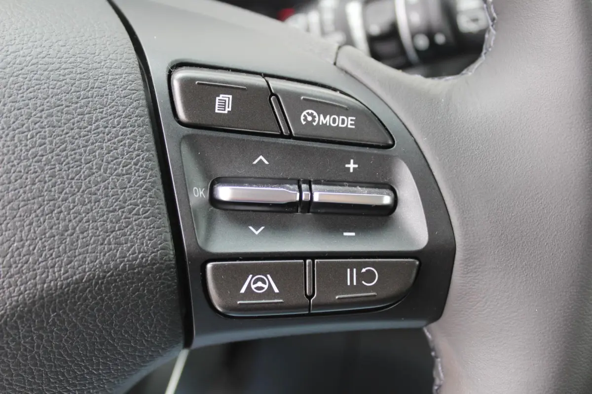 1.0 T-GDi MHEV Comfort Smart / Navigatie + Apple Carplay/Android Auto / Climate Control / Achteruitrijcamera / Cruise Control / Keyless Entry & Start /