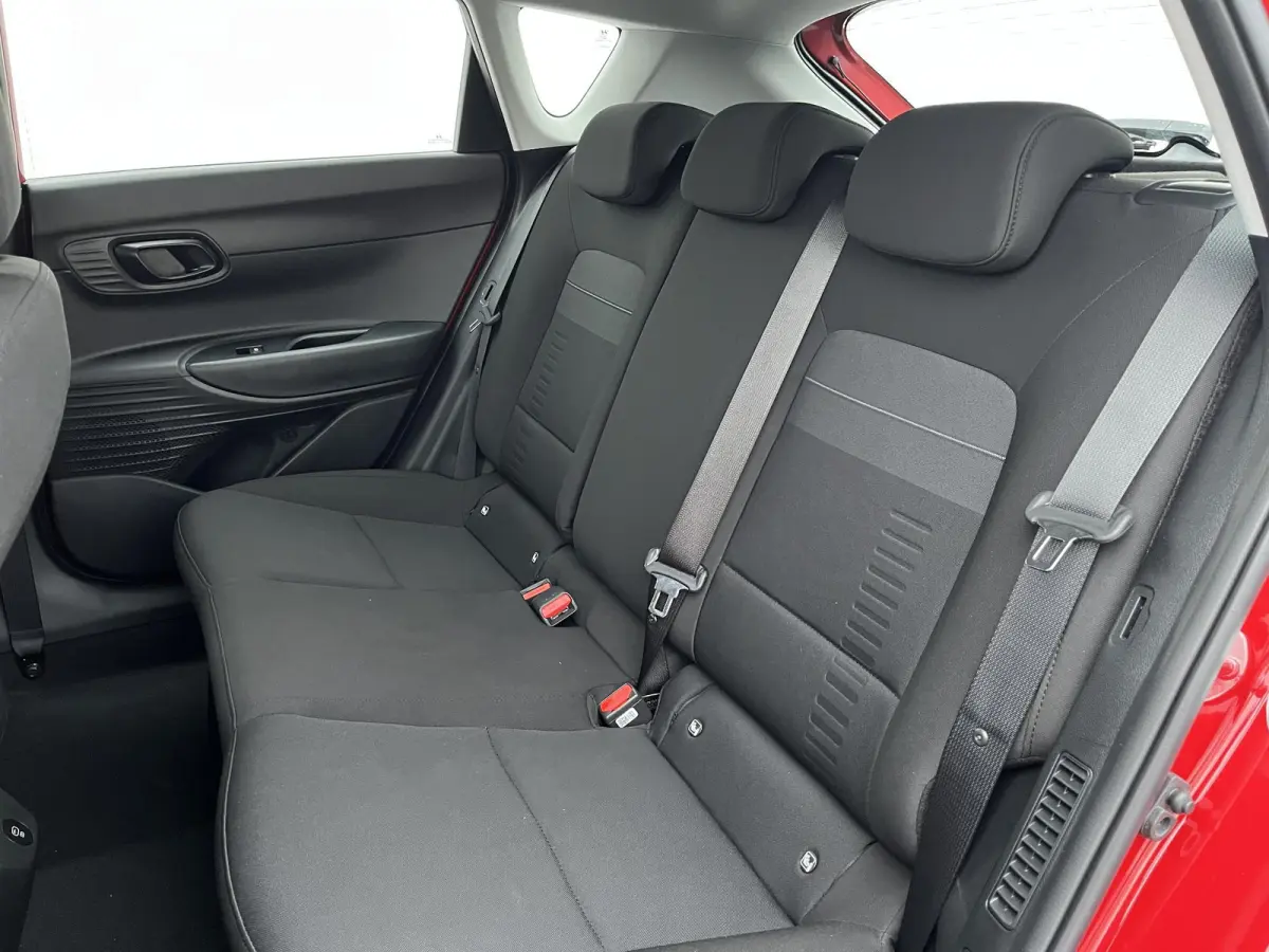 1.0 T-GDI Comfort / Navigatie / Achteruitrijcamera / Airco / Cruise Control / LED Dagrijverlichting /