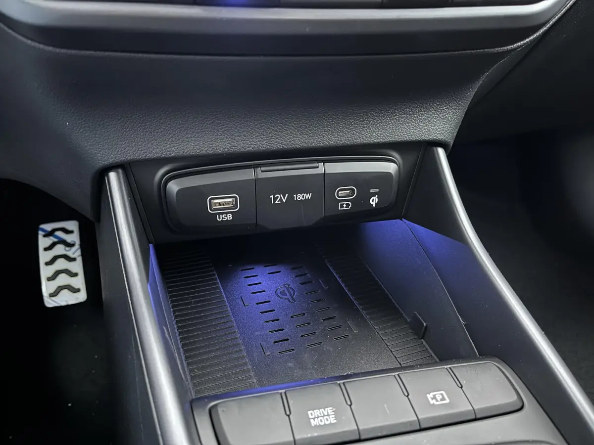 1.0 T-GDI Comfort / Navigatie / Achteruitrijcamera / Airco / Cruise Control / LED Dagrijverlichting /