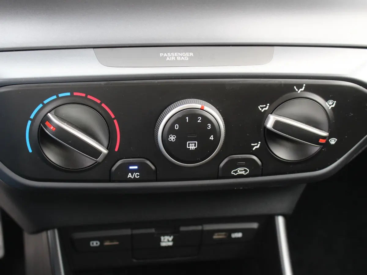 1.0 T-GDI Comfort Smart / Navigatie + Apple Carplay/Android Auto / Cruise Control / Achteruitrijcamera / Lichtmetalen Velgen 16" / Airco /