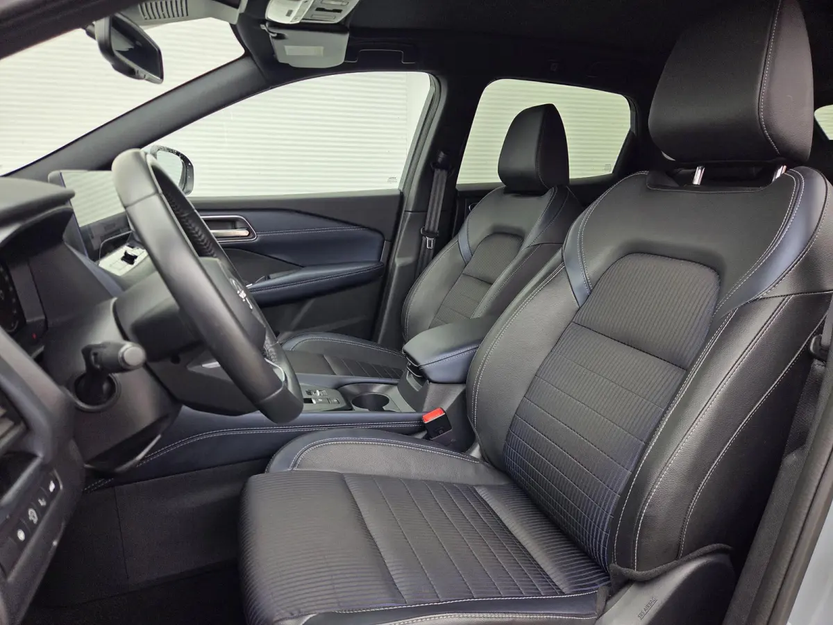 1.3 MHEV Tekna / NL Auto / Trekhaak 1400 KG / Panoramadak / All Seasonbanden / Half Lederen Bekleding / Navigatie / Elektrische Kofferbak / Adaptive Cruise Control / Climate Control / 360 Gr