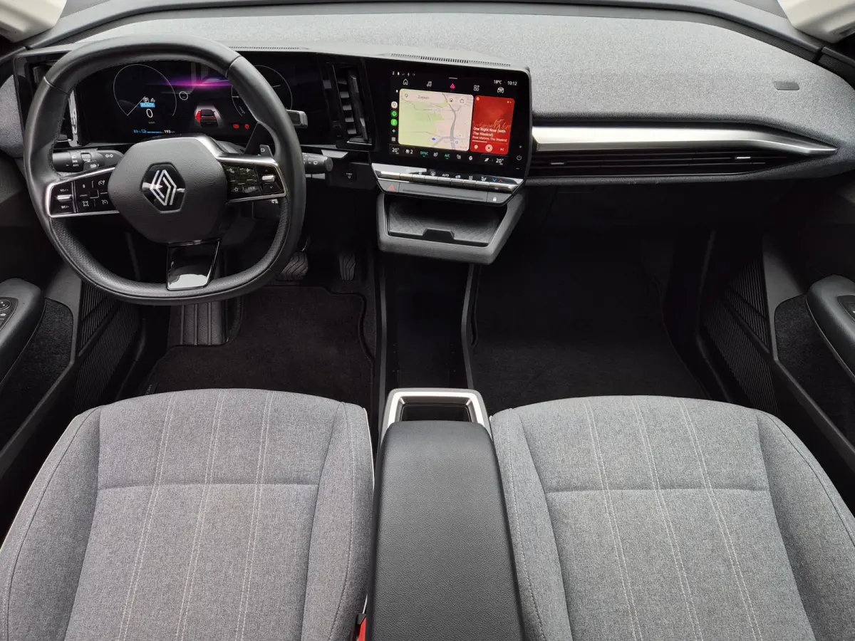 EV40 Boost Charge Equilibre / SOH 93,25% / All Season Banden / Navigatie via Apple Carplay & Android Auto / Cruise Control / Achteruitrijcamera /