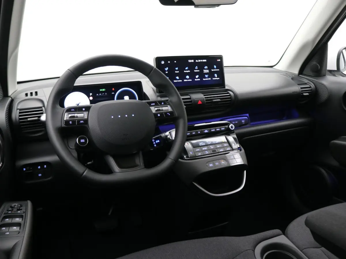 Evolve Sky 49 kWh ** Nu met  € 2.000 Voordeel ** Nieuw uit voorraad leverbaar **  / Warmtepomp / Stoel- & Stuurverwarming / Climate Control / Adaptive Cruise Control / 3 Fase /