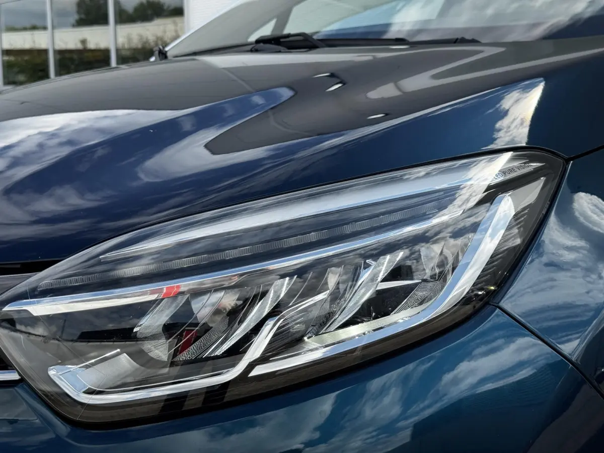 1.3 TCe Intens A/T / Pano / Navigatie / Achteruitrijcamera / Parkeer Assistent / Keyless Entry
