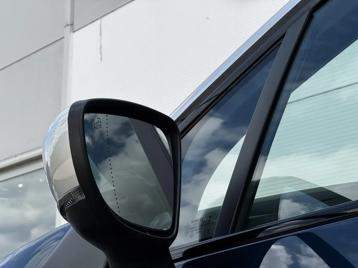1.3 TCe Intens A/T / Pano / Navigatie / Achteruitrijcamera / Parkeer Assistent / Keyless Entry