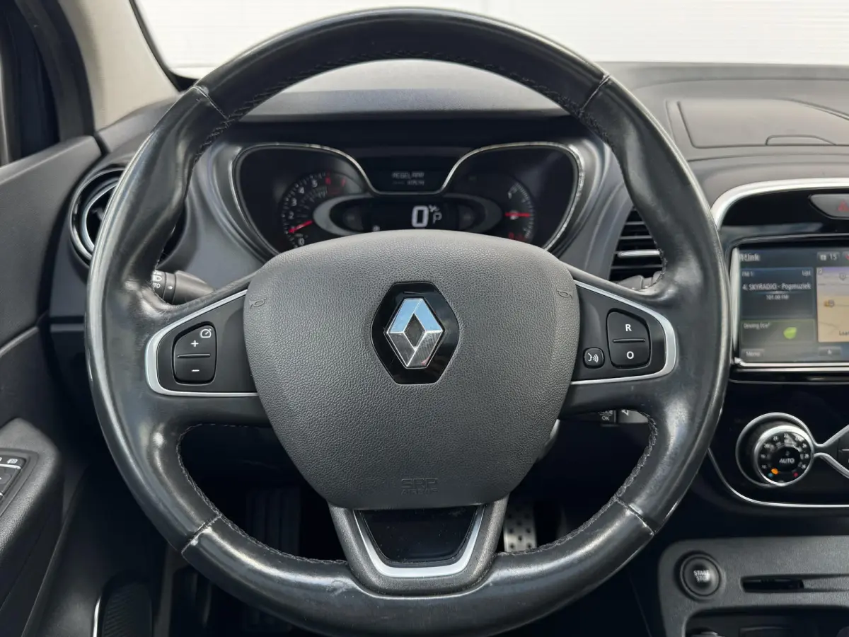 1.3 TCe Intens A/T / Pano / Navigatie / Achteruitrijcamera / Parkeer Assistent / Keyless Entry