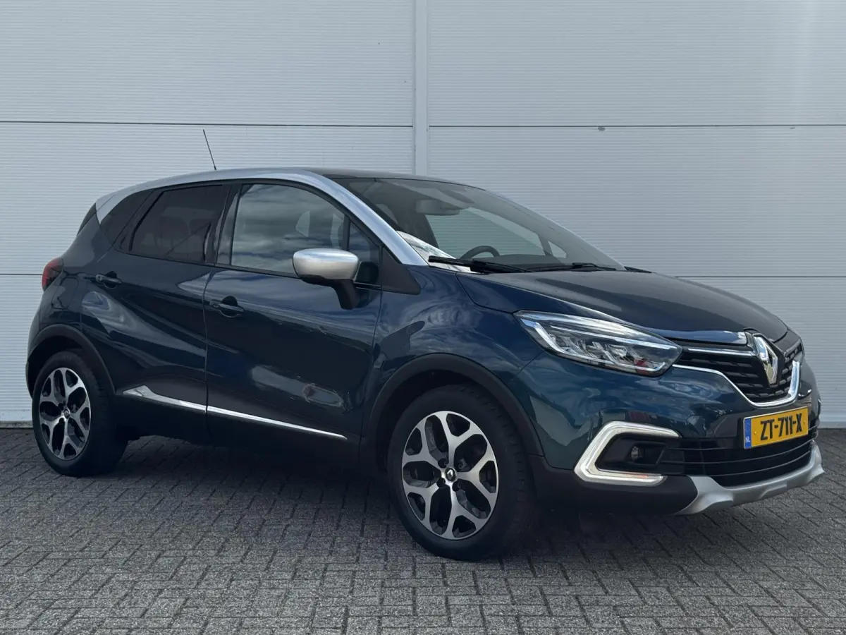 1.3 TCe Intens A/T / Pano / Navigatie / Achteruitrijcamera / Parkeer Assistent / Keyless Entry