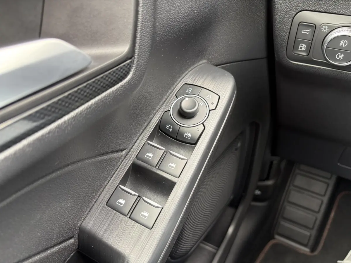2.5 PHEV ST-Line X / Winter-pack / Airco (automatisch) / Navigatiesysteem full map /