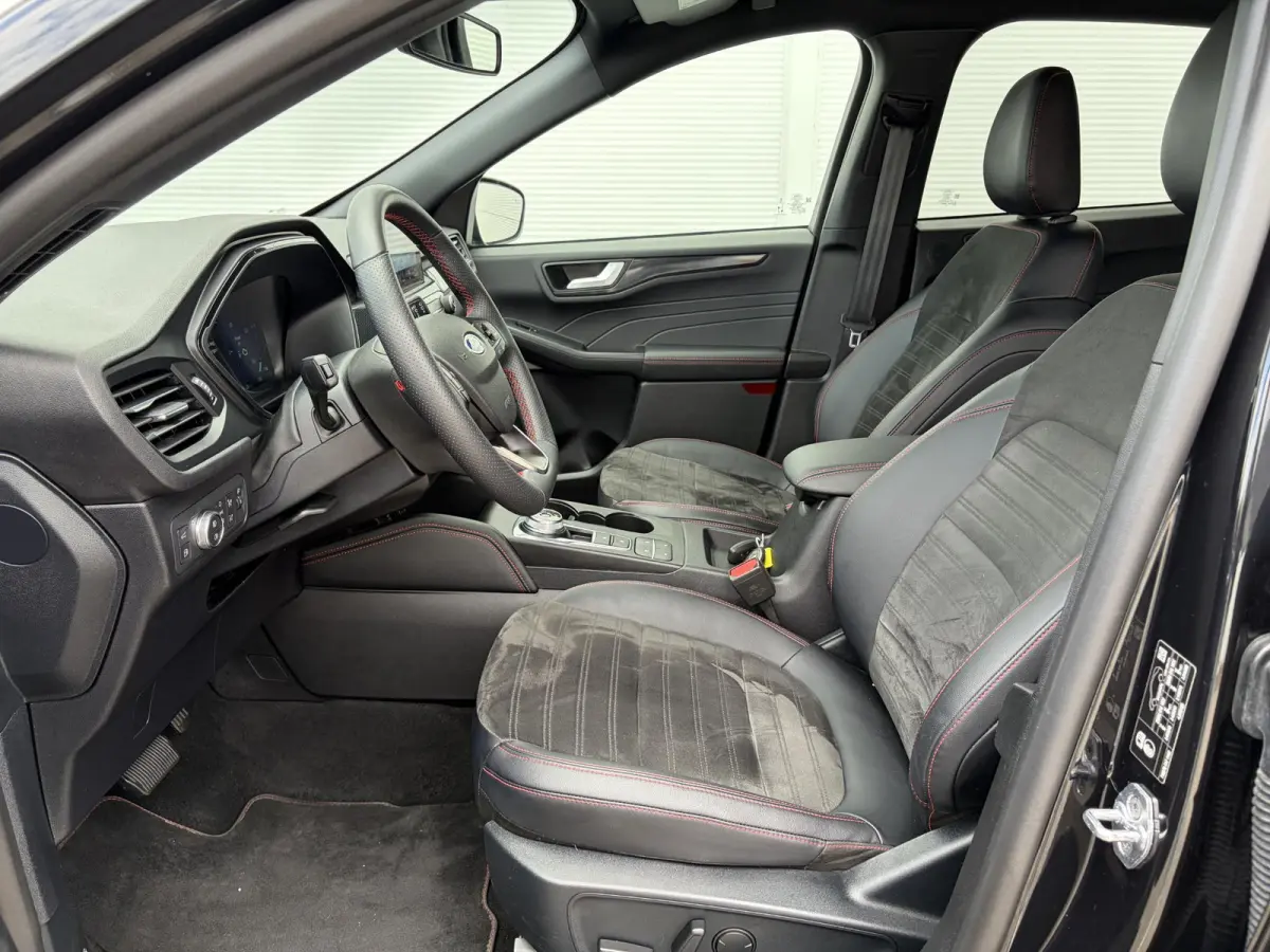 2.5 PHEV ST-Line X / Winter-pack / Airco (automatisch) / Navigatiesysteem full map /