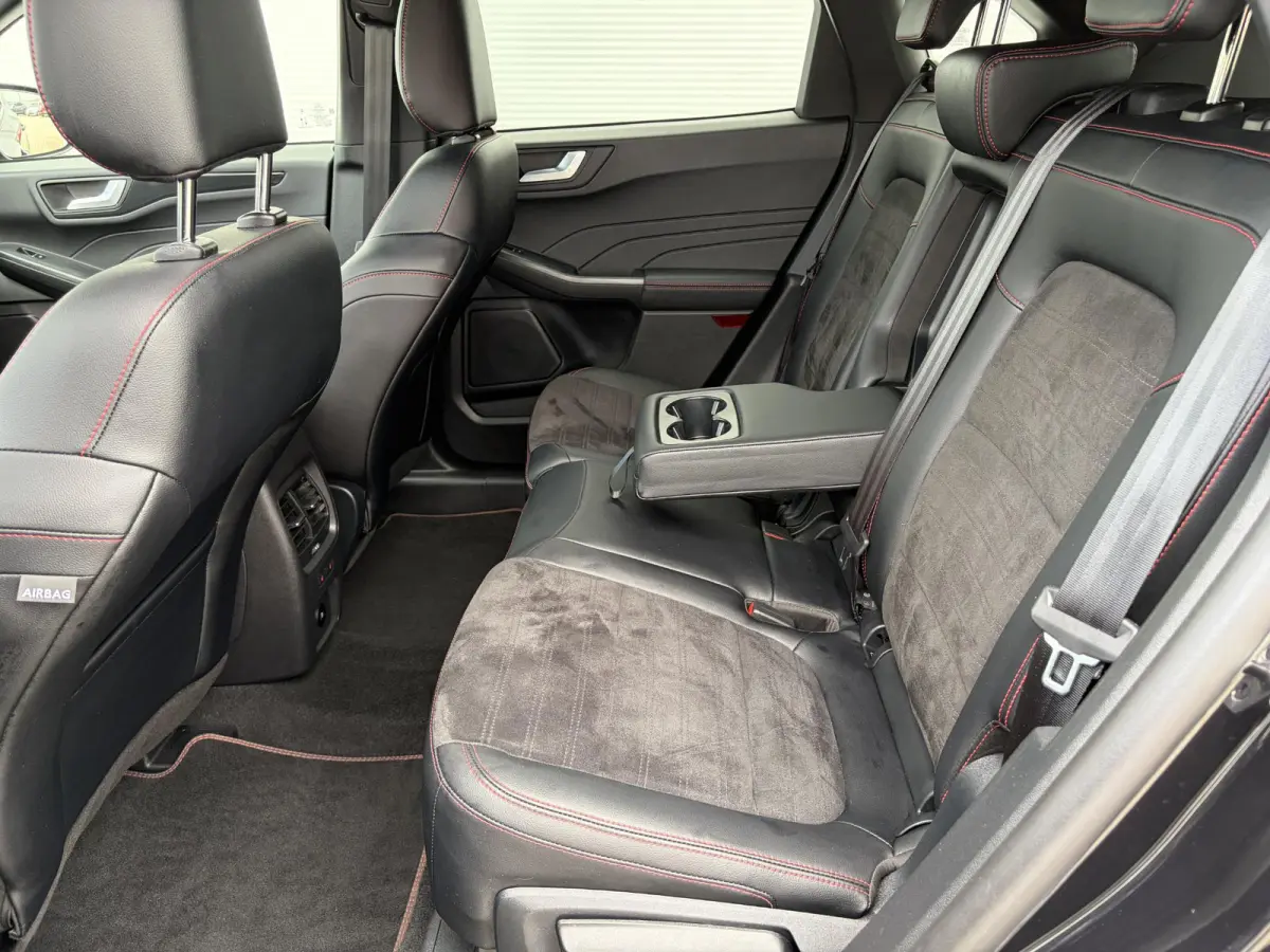 2.5 PHEV ST-Line X / Winter-pack / Airco (automatisch) / Navigatiesysteem full map /