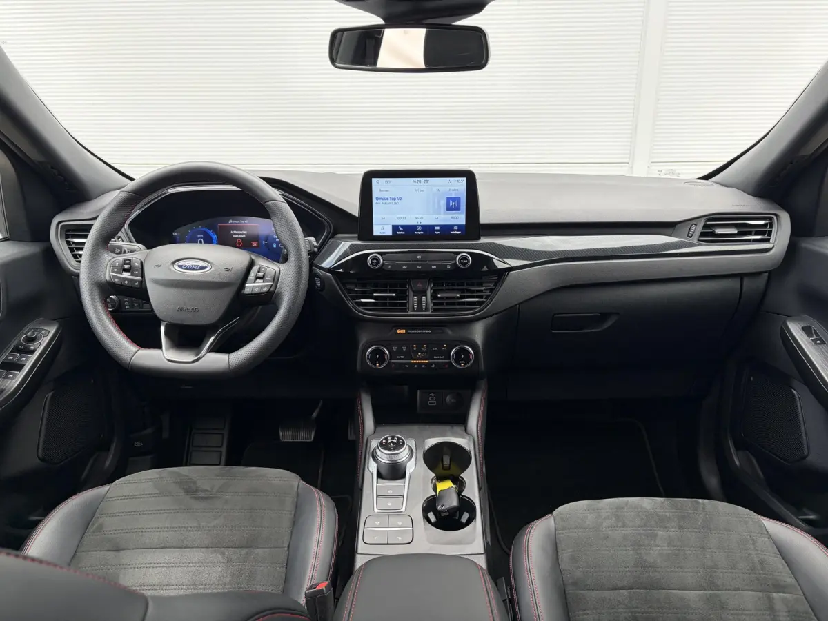 2.5 PHEV ST-Line X / Winter-pack / Airco (automatisch) / Navigatiesysteem full map /