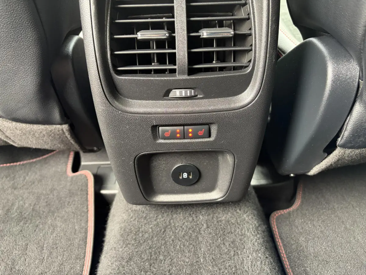 2.5 PHEV ST-Line X / Winter-pack / Airco (automatisch) / Navigatiesysteem full map /
