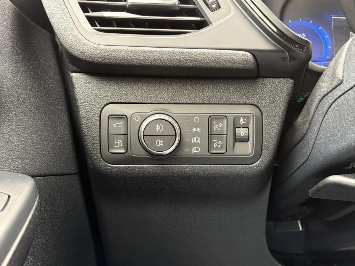 2.5 PHEV ST-Line X / Winter-pack / Airco (automatisch) / Navigatiesysteem full map /