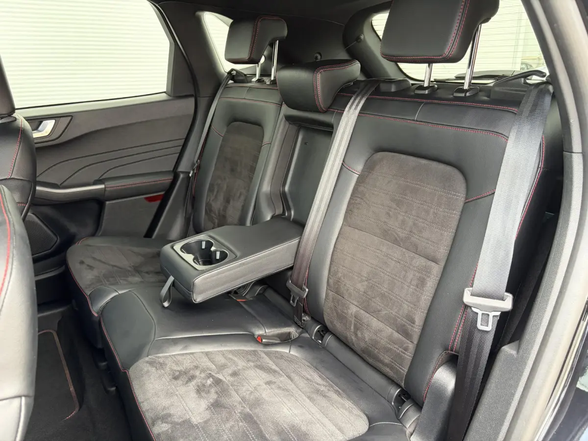 2.5 PHEV ST-Line X / Winter-pack / Airco (automatisch) / Navigatiesysteem full map /