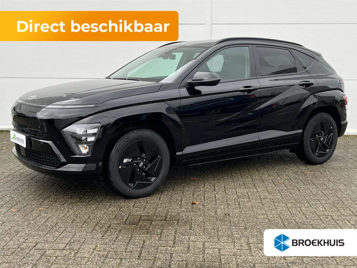 Long Range Pure Edition 64.8 kWh | 17-inch lichtmetalen zwarte velgen | Abyss Black Pearl | Apple Carplay/Android Auto