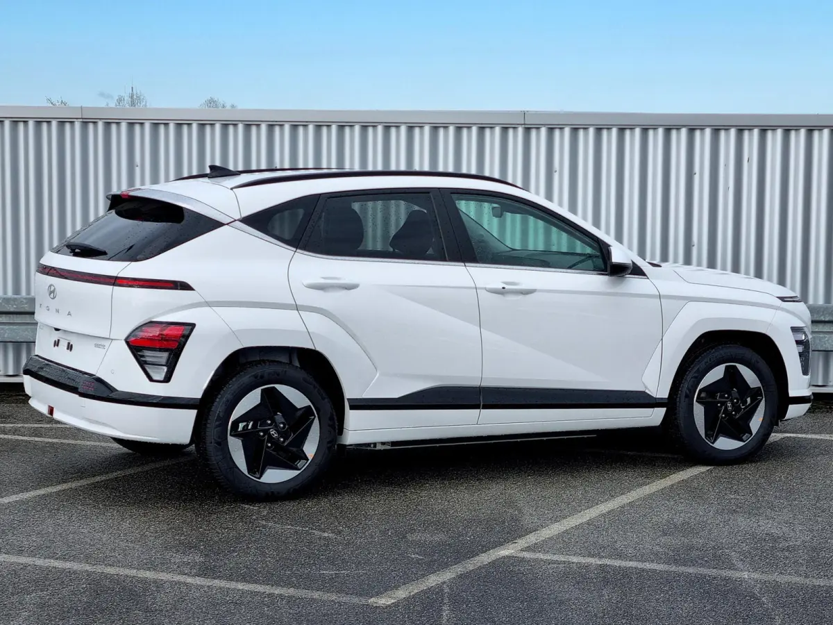 Comfort Smart 65.4 kWh WVB / Navigatie / Blind-Spot Collision-Avoidance Assist / Adaptieve Cruise Control