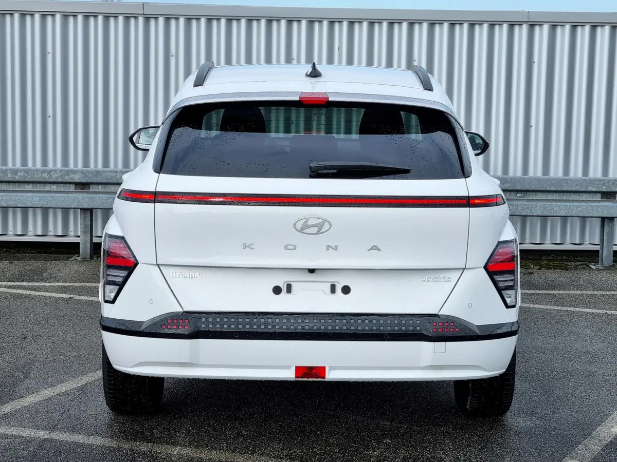 Comfort Smart 65.4 kWh WVB / Navigatie / Blind-Spot Collision-Avoidance Assist / Adaptieve Cruise Control