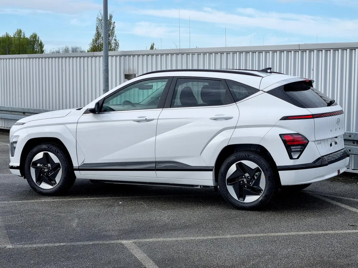 Comfort Smart 65.4 kWh WVB / Navigatie / Blind-Spot Collision-Avoidance Assist / Adaptieve Cruise Control