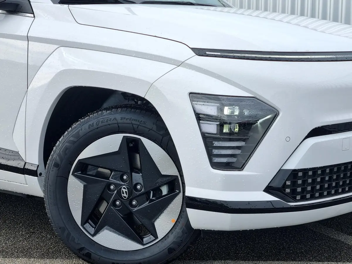 Comfort Smart 65.4 kWh WVB / Navigatie / Blind-Spot Collision-Avoidance Assist / Adaptieve Cruise Control