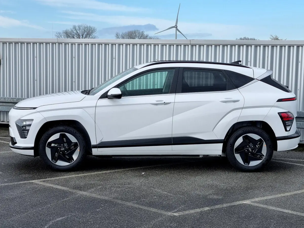 Comfort Smart 65.4 kWh WVB / Navigatie / Blind-Spot Collision-Avoidance Assist / Adaptieve Cruise Control