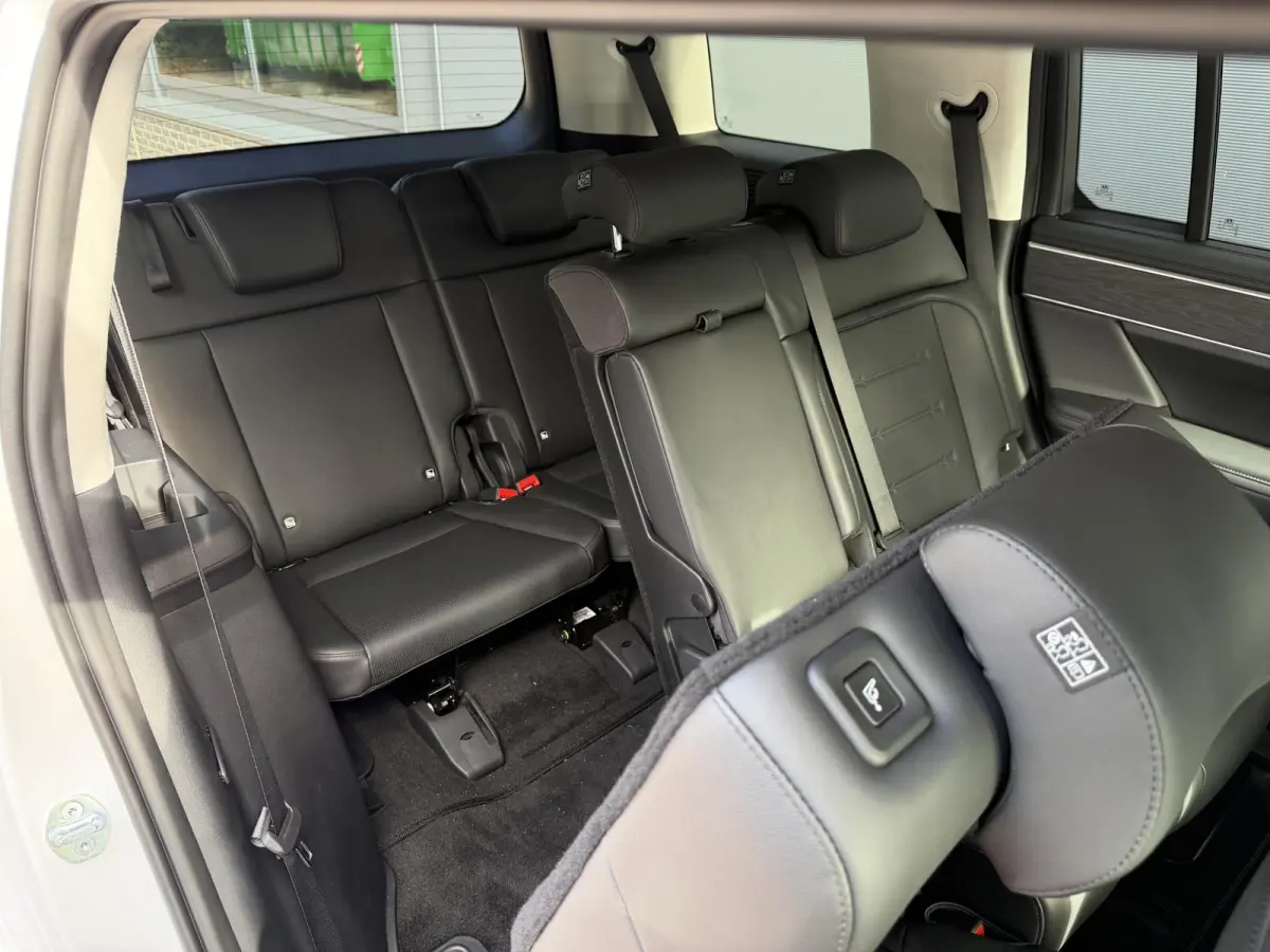 1.6 T-GDI HEV Premium 7p / Nieuw op Voorraad / Ledere Bekleding / 7 Persoons / Vol Uitgerust met Opties / Adaptive Cruise / Elektrische Stoelen met Memory /