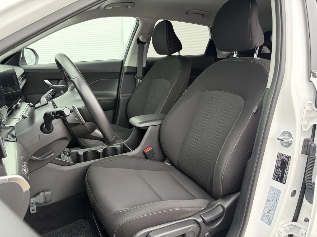 1.6 GDI HEV Comfort Smart / Airco (automatisch) / Apple Carplay/Android Auto / Lichtmetalen velgen 18" / Stoel en stuurverwarming /