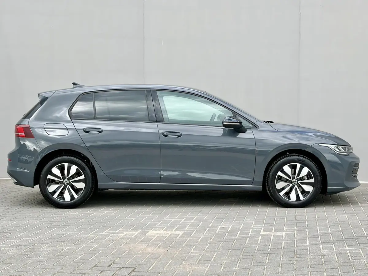 1.5 TSI R-Line Edition / Airco / Stuur & Stoelverwarming / Adaptive cruise control / hill hold / Apple Carplay Android Auto / Navigatie / PDC voor & achter / All Seasonbanden /