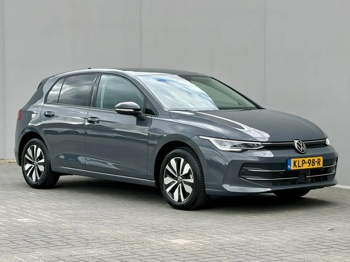 1.5 TSI R-Line Edition / Airco / Stuur & Stoelverwarming / Adaptive cruise control / hill hold / Apple Carplay Android Auto / Navigatie / PDC voor & achter / All Seasonbanden /