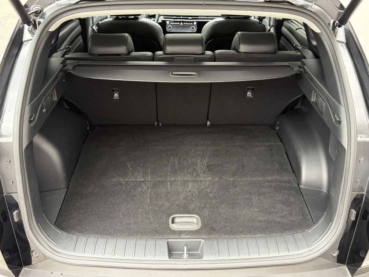 1.6 T-GDI PHEV Premium Sky 4WD /Accu SoH 100 % / Fabrieksgarantie tot 10-2029 / Panorama schuifdak / Dealer Onderhouden / HUD / Apple Carplay Android Auto / Camera / Elektr. stoelen & klep /
