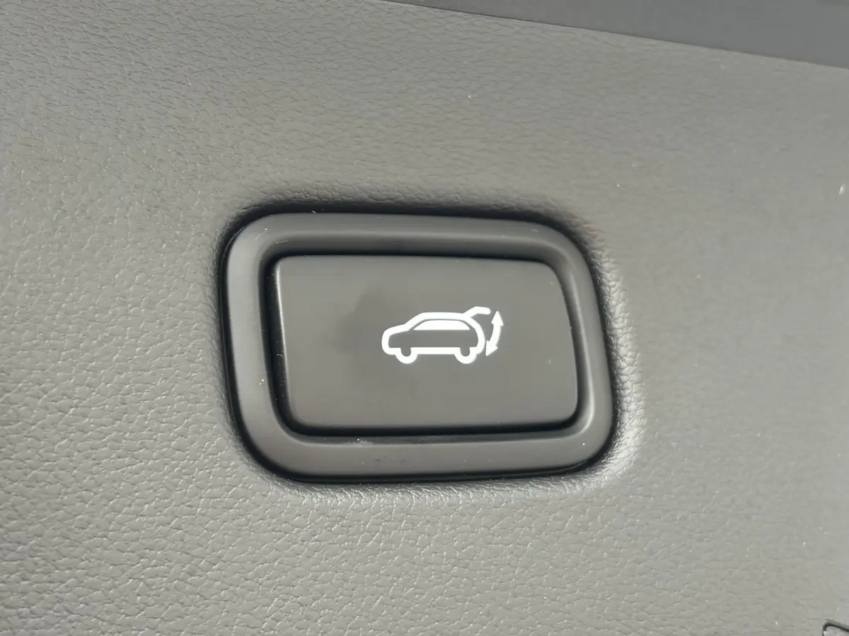 1.6 T-GDI PHEV Premium Sky 4WD /Accu SoH 100 % / Fabrieksgarantie tot 10-2029 / Panorama schuifdak / Dealer Onderhouden / HUD / Apple Carplay Android Auto / Camera / Elektr. stoelen & klep /