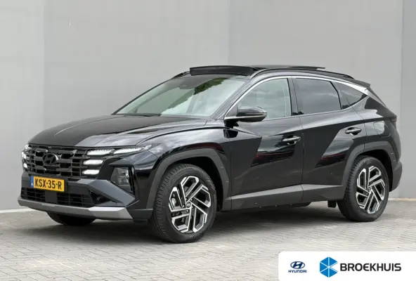 1.6 T-GDI PHEV Premium Sky 4WD /Accu SoH 100 % / Fabrieksgarantie tot 10-2029 / Panorama schuifdak / Dealer Onderhouden / HUD / Apple Carplay Android Auto / Camera / Elektr. stoelen & klep /