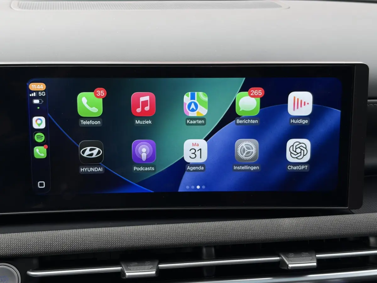 1.6 T-GDI PHEV Premium Sky 4WD /Accu SoH 100 % / Fabrieksgarantie tot 10-2029 / Panorama schuifdak / Dealer Onderhouden / HUD / Apple Carplay Android Auto / Camera / Elektr. stoelen & klep /