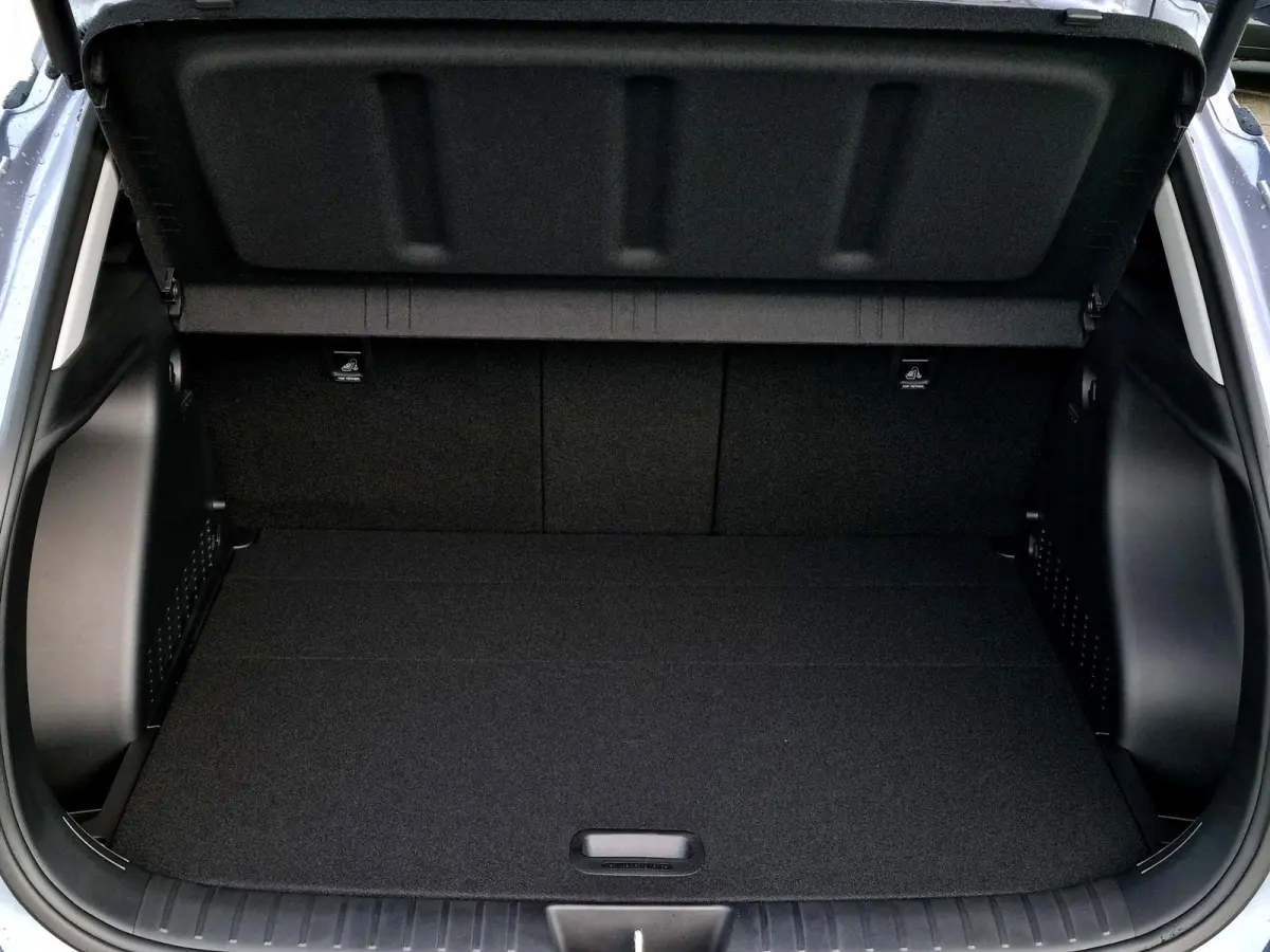 1.6 GDI HEV Comfort Smart / Voorstoelen verwarmd / Apple Carplay/Android Auto / Navigatiesysteem/
