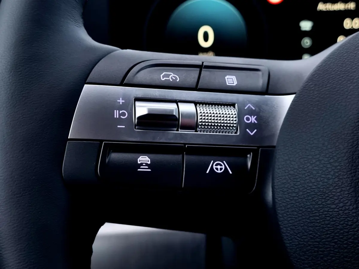 1.6 GDI HEV Comfort Smart / Voorstoelen verwarmd / Apple Carplay/Android Auto / Navigatiesysteem/