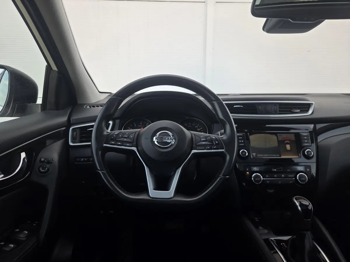 1.3 DIG-T Design Edition / Airco (automatisch) / Cruise control / Panoramadak / Navigatiesysteem full map /