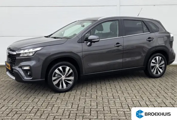 1.5 Hybrid Style / Airco / Cruise Control / keyless entry / keyless start / Bluetooth /