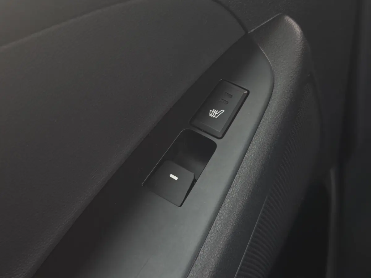 1.6 GDi Comfort / Achterbank verwarmd / Airco / Cruise control