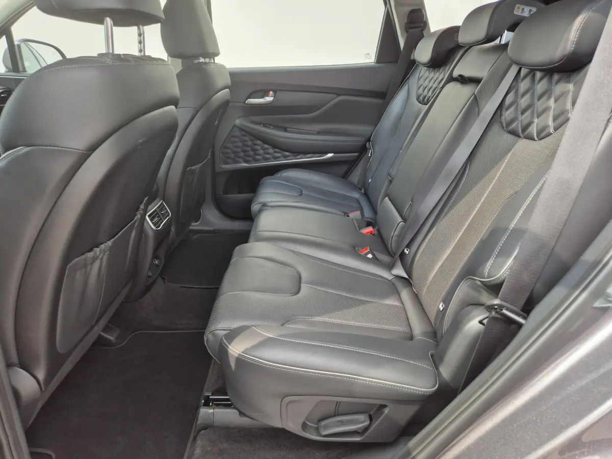 1.6 T-GDI PHEV Premium / AWD / Fabrieksgarantie tot 1/7/2027 / Dealer onderhouden  / EAER 58km / Apple Carplay Android Auto / Adaptief CC / Achteruitrijcamera / Stuur- Stoel en Achterbankver