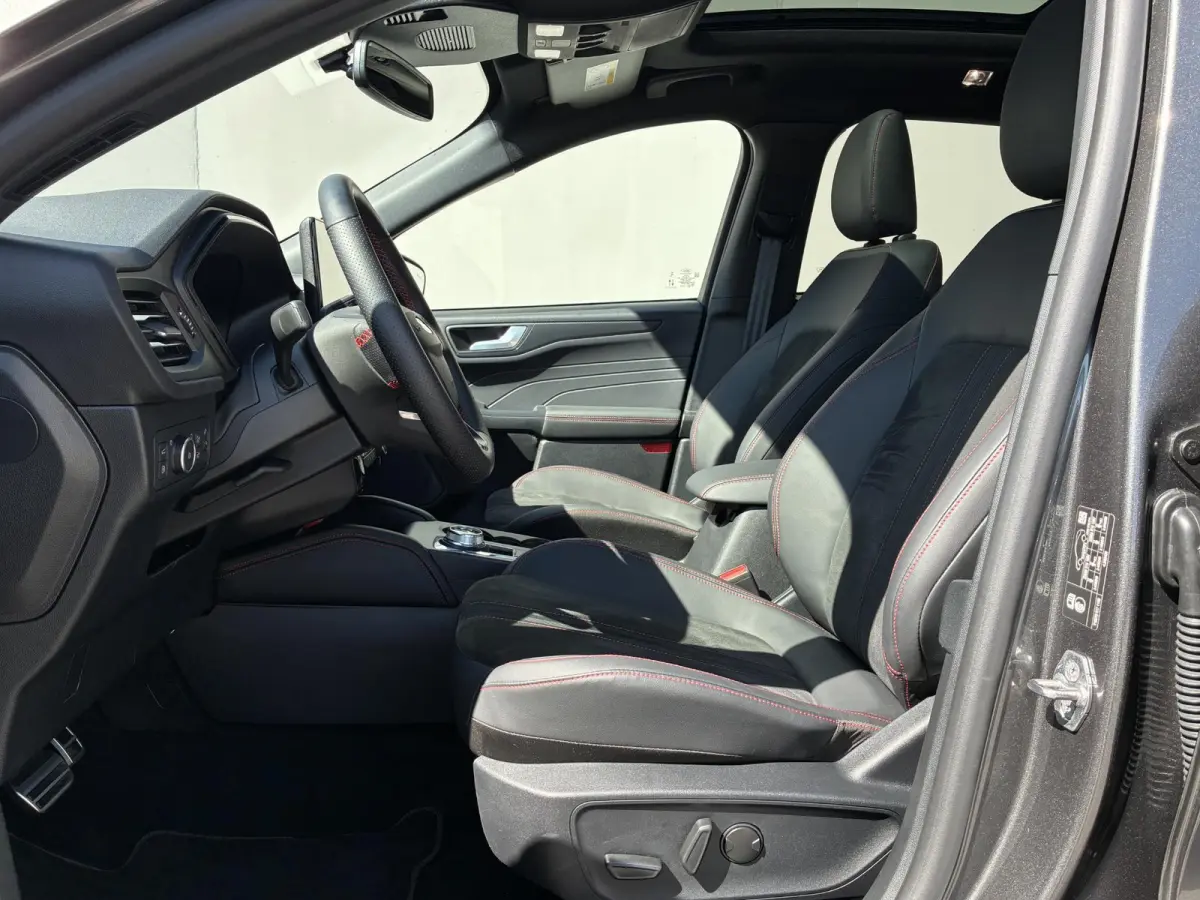 2.5 PHEV ST-Line X / Fabrieksgarantie t/m 02-2029 / WINTER-PACK / Trekgewicht 2.100 KG / Elektisch schuif-/kanteldak / Achteruitrijcamera / Navigatie / Apple Carplay/Android Auto / B&O Audio