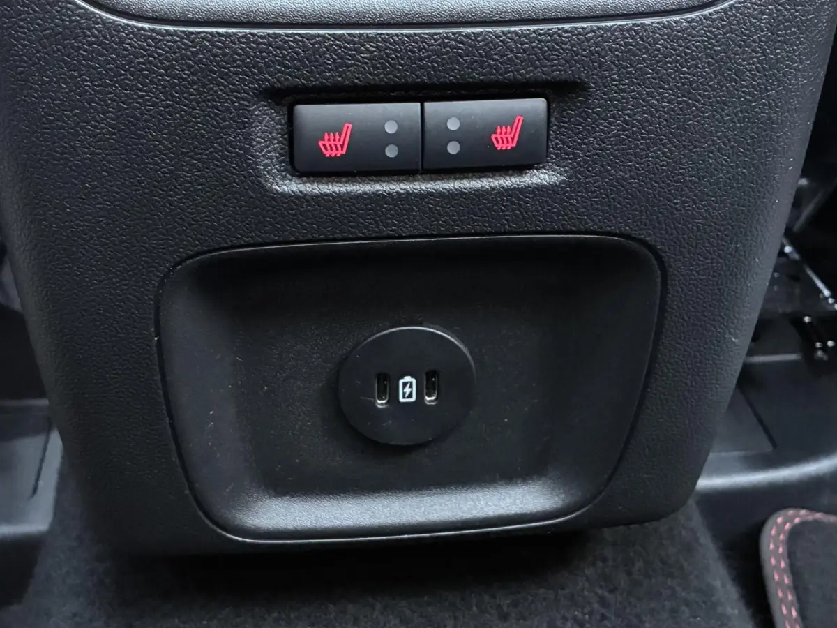 2.5 PHEV ST-Line X / Fabrieksgarantie t/m 02-2029 / WINTER-PACK / Trekgewicht 2.100 KG / Elektisch schuif-/kanteldak / Achteruitrijcamera / Navigatie / Apple Carplay/Android Auto / B&O Audio