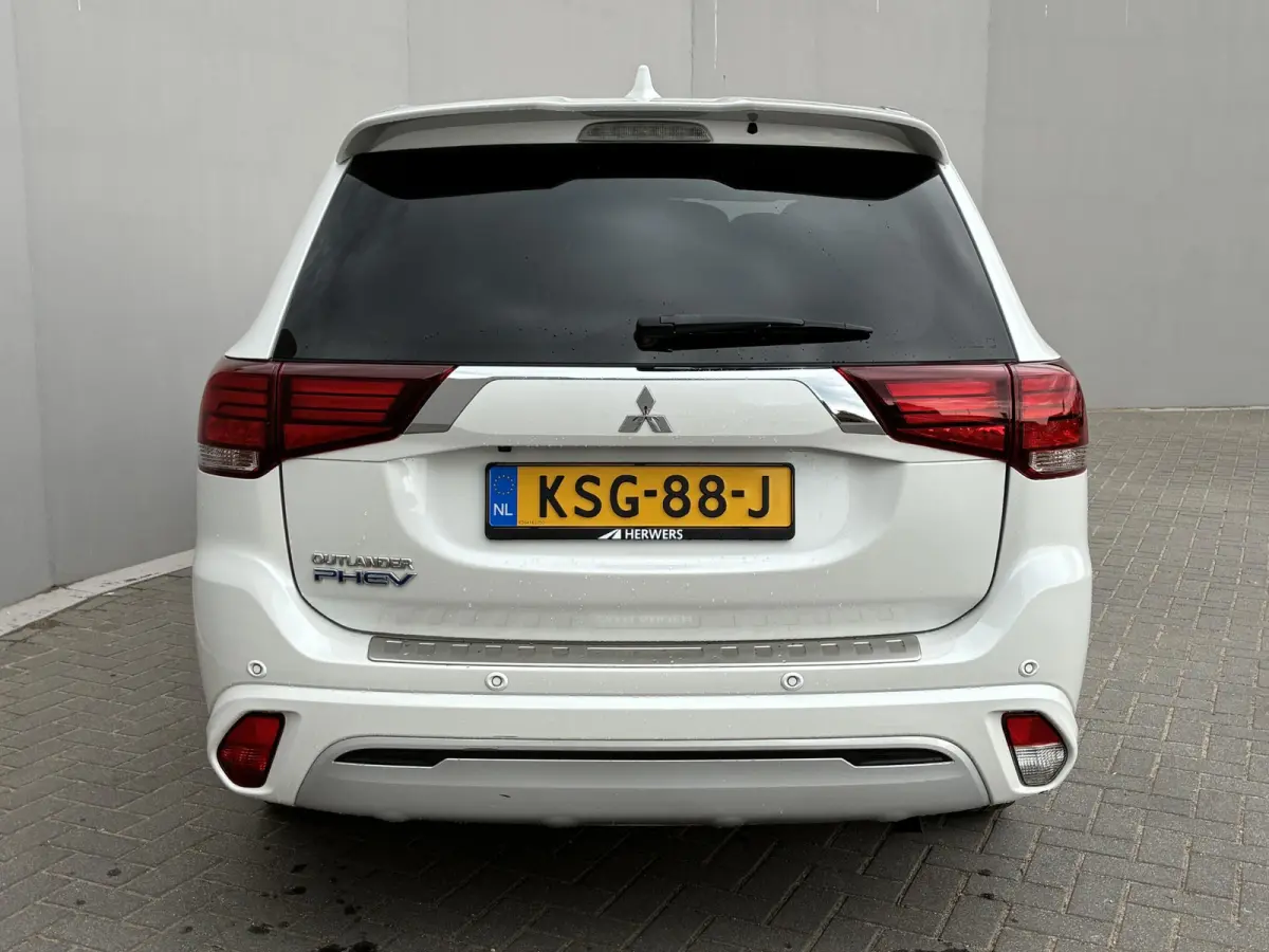 2.4 PHEV S-Edition / Elektrische achterklep / Trekgewicht 1500 kg / Rondomzicht camera / cruise control / Keyless Entry/Start / Stuur-& Stoelverwarming /